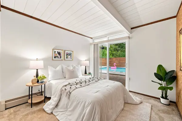 913 Appleberry Dr, San Rafael, CA 94903-1209
