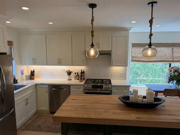 12 Bermuda Harbor Blvd, Novato, CA 94949-5330