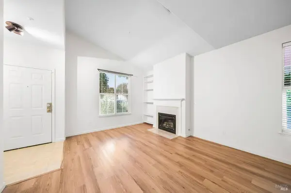 94 Arnold DR, Novato, CA 94949