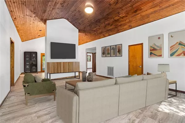 309 Long Reach DR, Salem, SC 29676