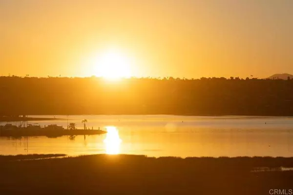 4015 Crown Point Drive, San Diego, CA 92109