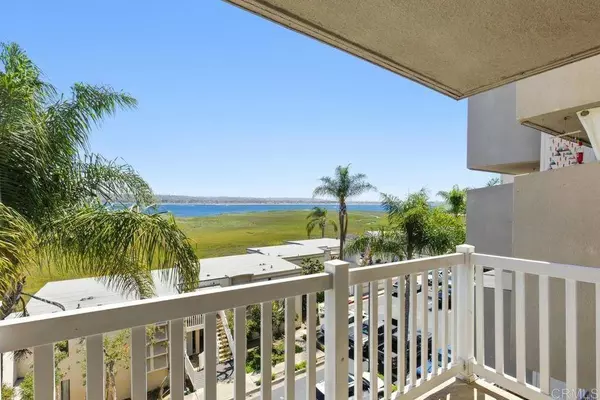 4015 Crown Point Drive, San Diego, CA 92109