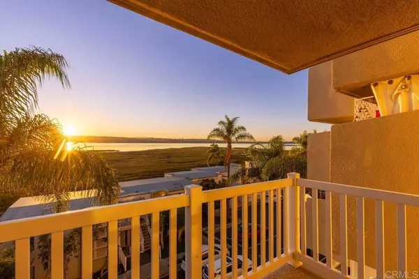 4015 Crown Point Drive, San Diego, CA 92109