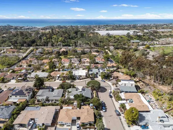 271 Coneflower Street, Encinitas, CA 92024