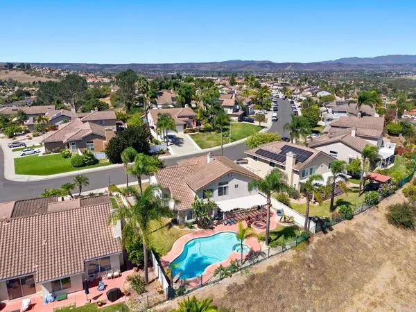 5205 Palmera Drive, Oceanside, CA 92056
