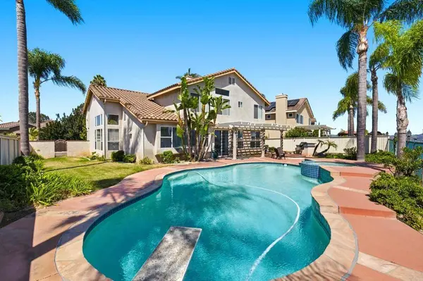 5205 Palmera Drive, Oceanside, CA 92056