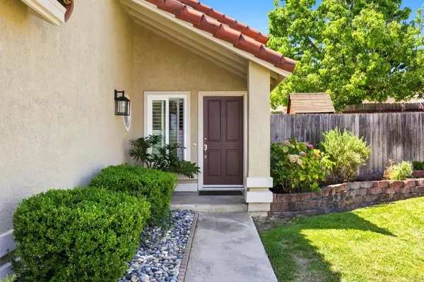 1702 Avenida Vista Labera, Oceanside, CA 92056
