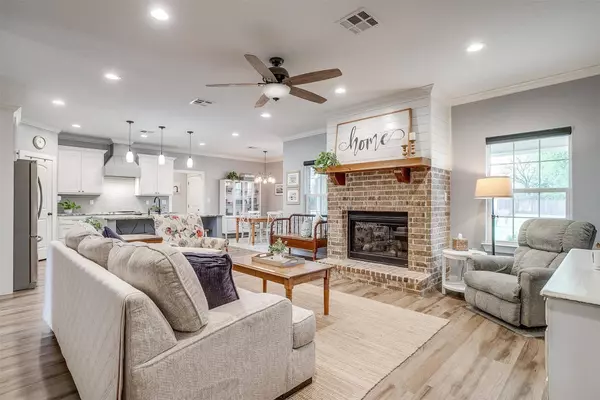 124 Sydney LN, Robinson, TX 76655