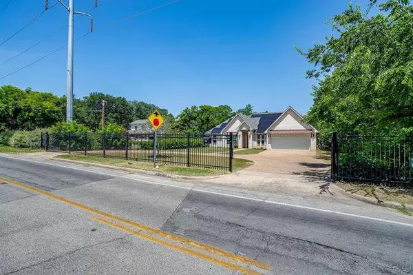 3103 Park Lake Drive, Waco, TX 76708