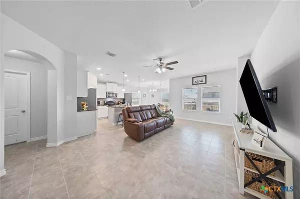 5673 Baffin LN, Belton, TX 76513