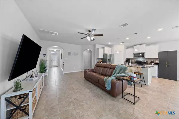 5673 Baffin LN, Belton, TX 76513