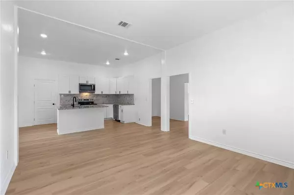 507 2nd ST, Moody, TX 76557