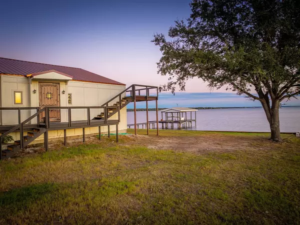 1761 Lcr 822, Groesbeck, TX 76642