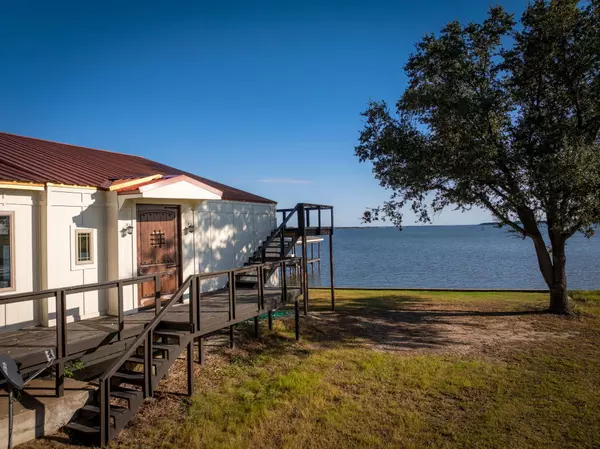 1761 Lcr 822, Groesbeck, TX 76642