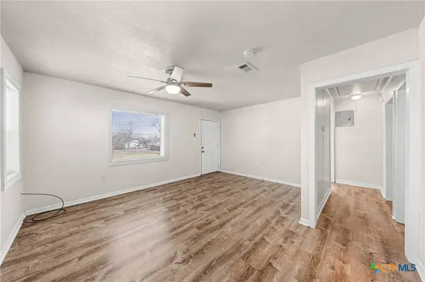 906 S 2nd ST, Temple, TX 76504