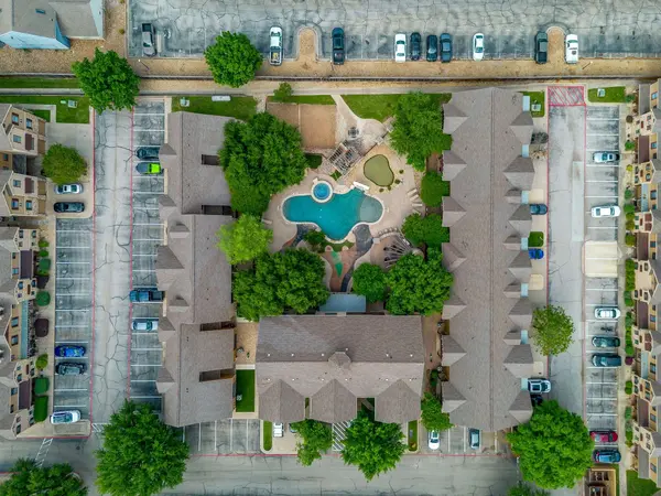 2410 S 2nd ST, Waco, TX 76706