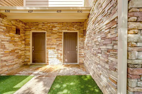 2410 S 2nd ST, Waco, TX 76706