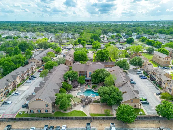 2410 S 2nd ST, Waco, TX 76706