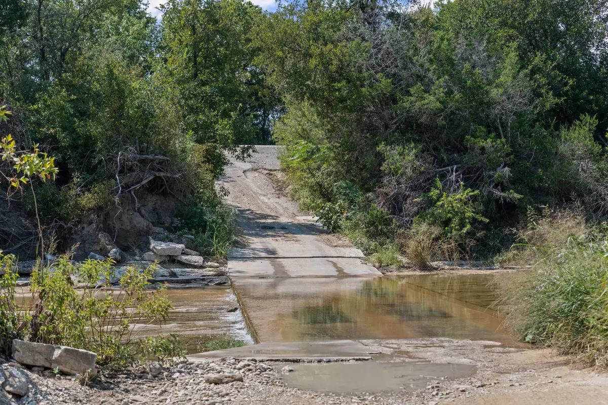 Clifton, TX 76634-3902,210 County Road 1700