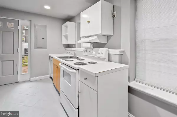 1311 DRUID HILL AVE, Baltimore, MD 21217