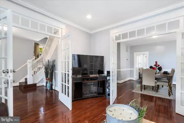 4110 E NORTHERN PKWY, Baltimore, MD 21206