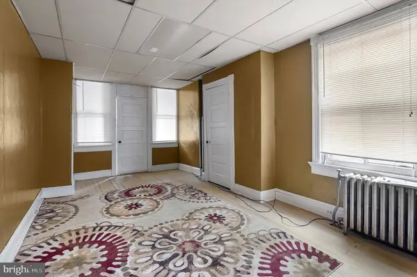 1922 OAK HILL AVE, Baltimore, MD 21218