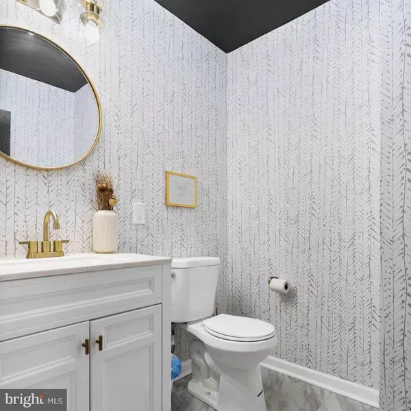 816 NEWINGTON AVE, Baltimore, MD 21217