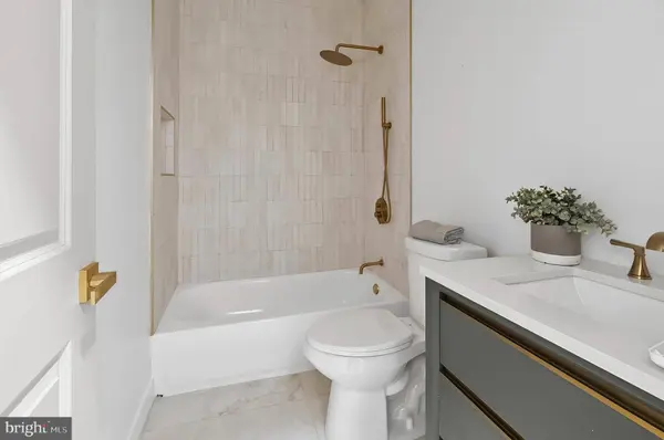 1131 MYRTLE AVE, Baltimore, MD 21201