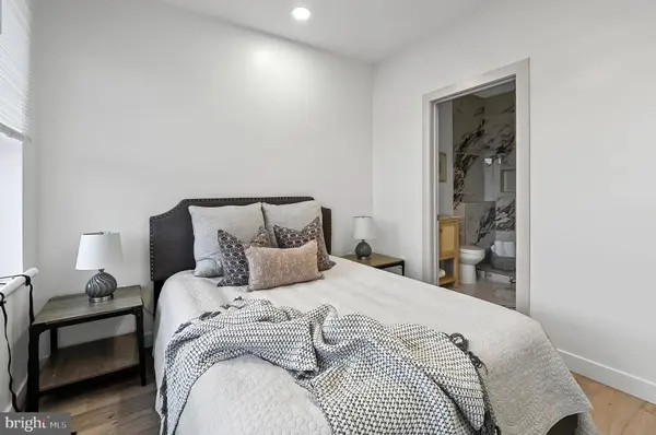 1131 MYRTLE AVE, Baltimore, MD 21201