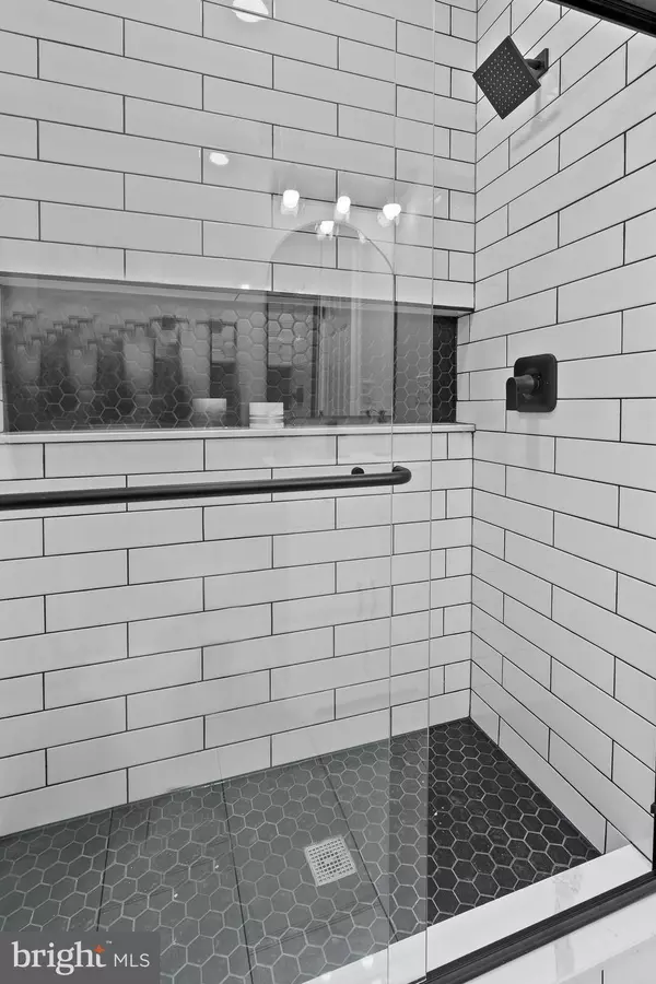 2114 W BALTIMORE ST, Baltimore, MD 21223