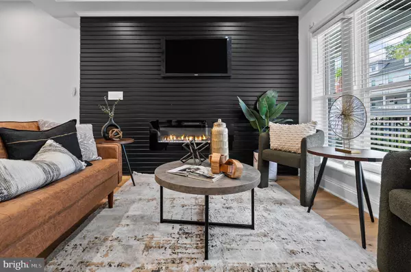 807 BELGIAN AVE, Baltimore, MD 21218