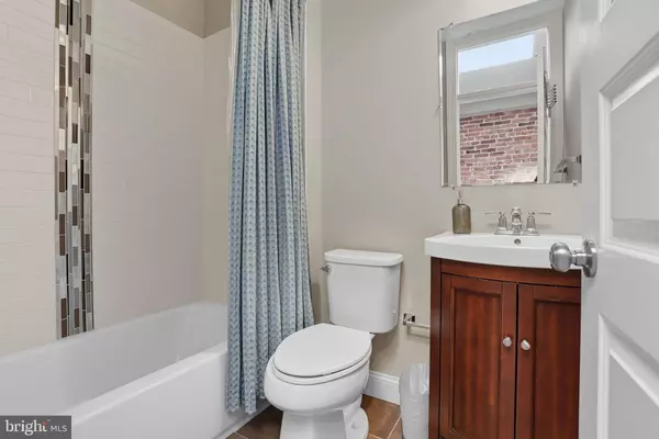 143 N KENWOOD AVE, Baltimore, MD 21224