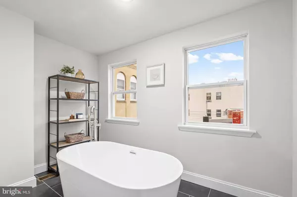 2103 MCCULLOH ST, Baltimore, MD 21217