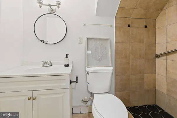 1135 MYRTLE AVE, Baltimore, MD 21201