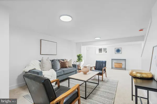 1222 N POTOMAC ST, Baltimore, MD 21213