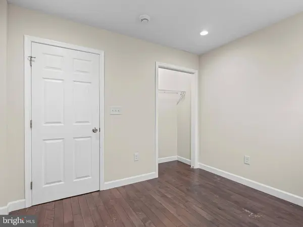 713 N DUNCAN ST, Baltimore, MD 21205