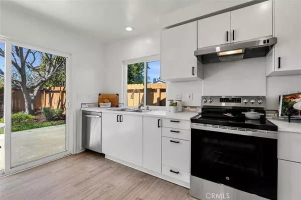 14901 Waverly LN, Irvine, CA 92604