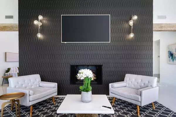 552 Desert W DR, Rancho Mirage, CA 92270