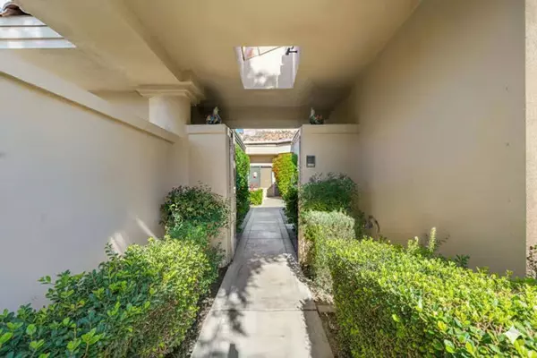 54821 Inverness WAY, La Quinta, CA 92253