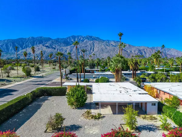 694 S Canon DR, Palm Springs, CA 92264