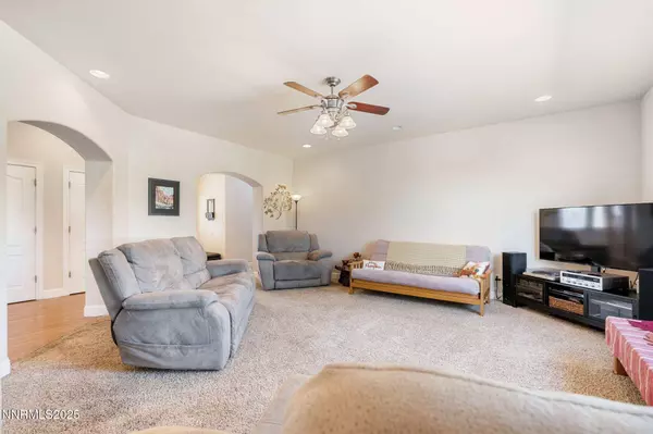 306 San Roma DR, Dayton, NV 89403