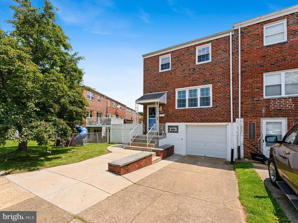 10839 RAYLAND RD, Philadelphia, PA 19154