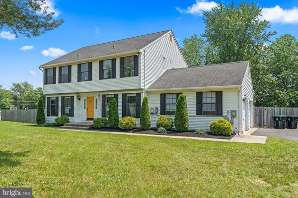 1 SHERIDAN DR, Sicklerville, NJ 08081