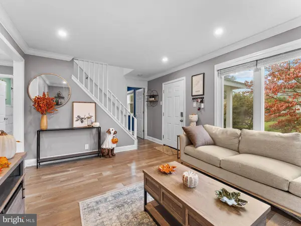 114 E JEFFERSON AVE, Magnolia, NJ 08049