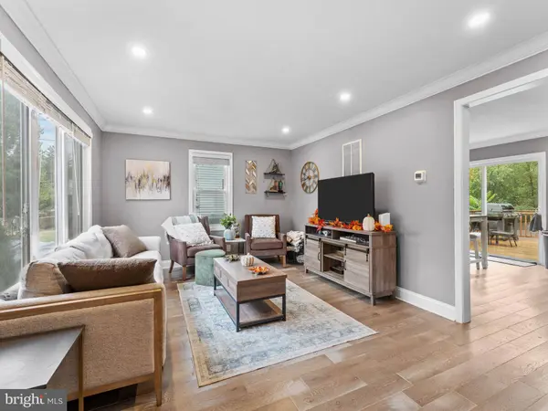 114 E JEFFERSON AVE, Magnolia, NJ 08049