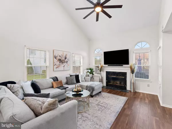 43 KETTLEBROOK DR, Mount Laurel, NJ 08054