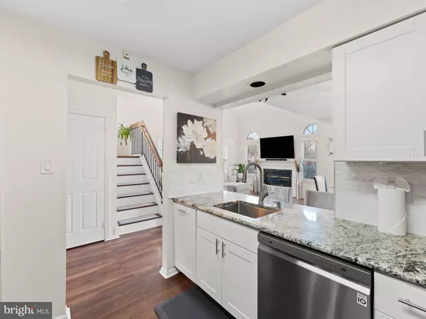 43 KETTLEBROOK DR, Mount Laurel, NJ 08054