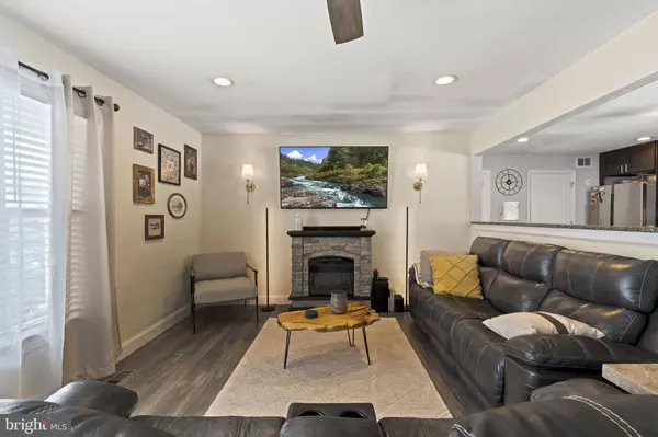 133 ARBOR MEADOW DR, Sicklerville, NJ 08081