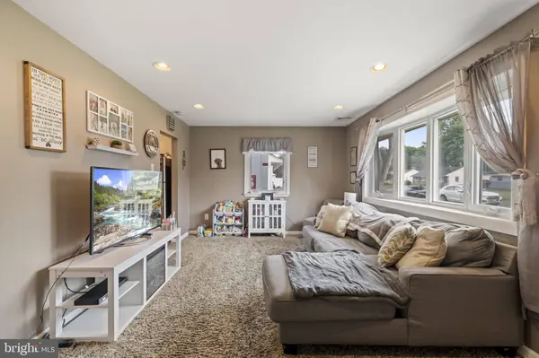 161 PETERSON BLVD, Woodbury, NJ 08096