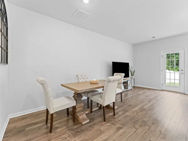 110 Sickler Ct, Sicklerville, NJ 08081-3432